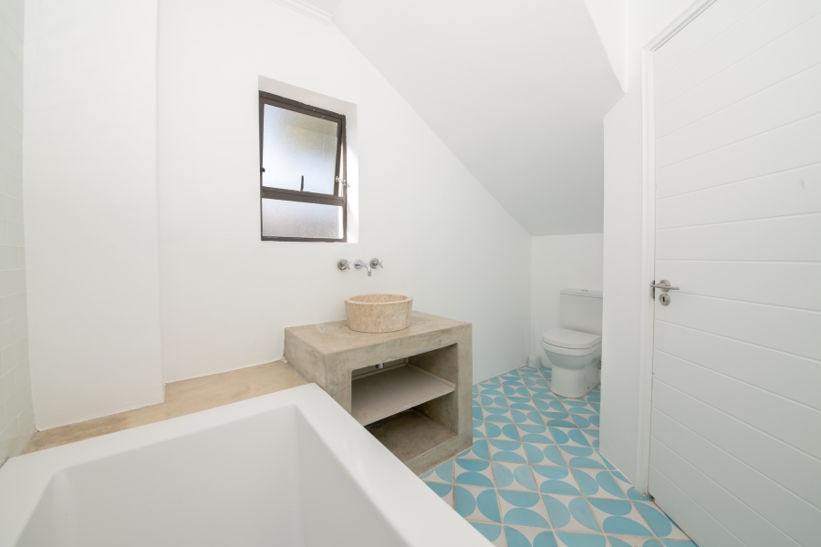 4 Bedroom Property for Sale in Pringle Bay Western Cape